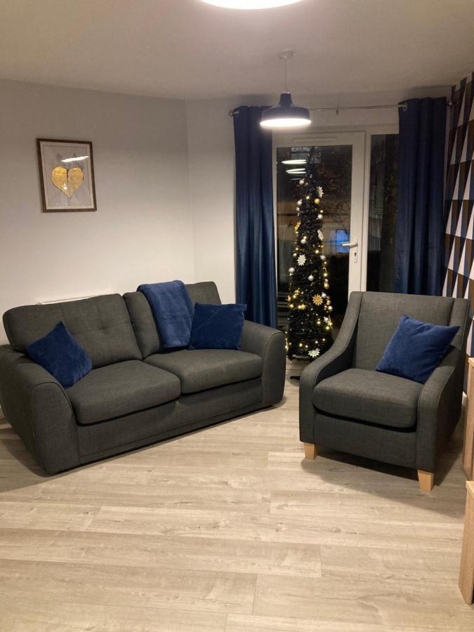 Chapel Court Apartments Cannock Ngoại thất bức ảnh