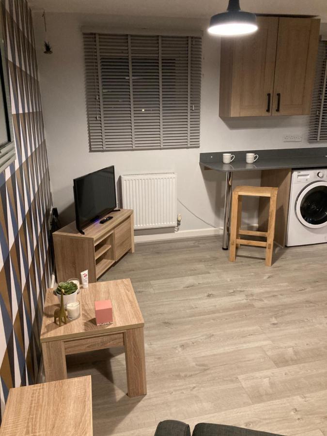 Chapel Court Apartments Cannock Ngoại thất bức ảnh