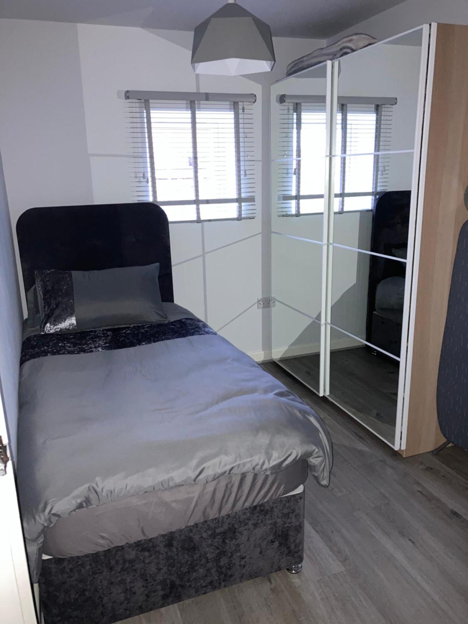 Chapel Court Apartments Cannock Ngoại thất bức ảnh
