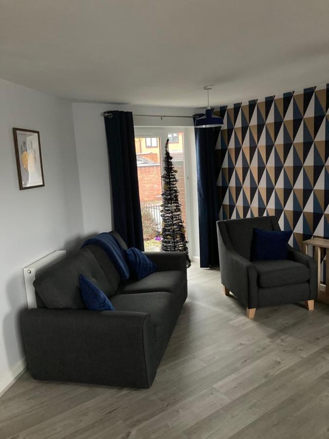 Chapel Court Apartments Cannock Ngoại thất bức ảnh