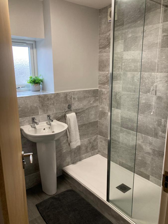 Chapel Court Apartments Cannock Ngoại thất bức ảnh