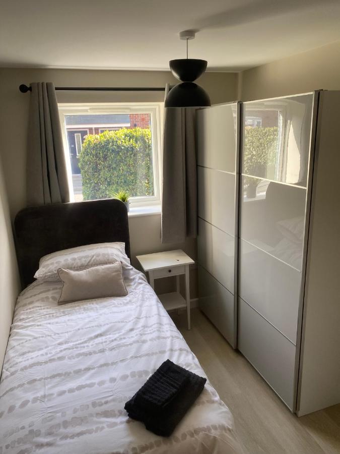 Chapel Court Apartments Cannock Ngoại thất bức ảnh