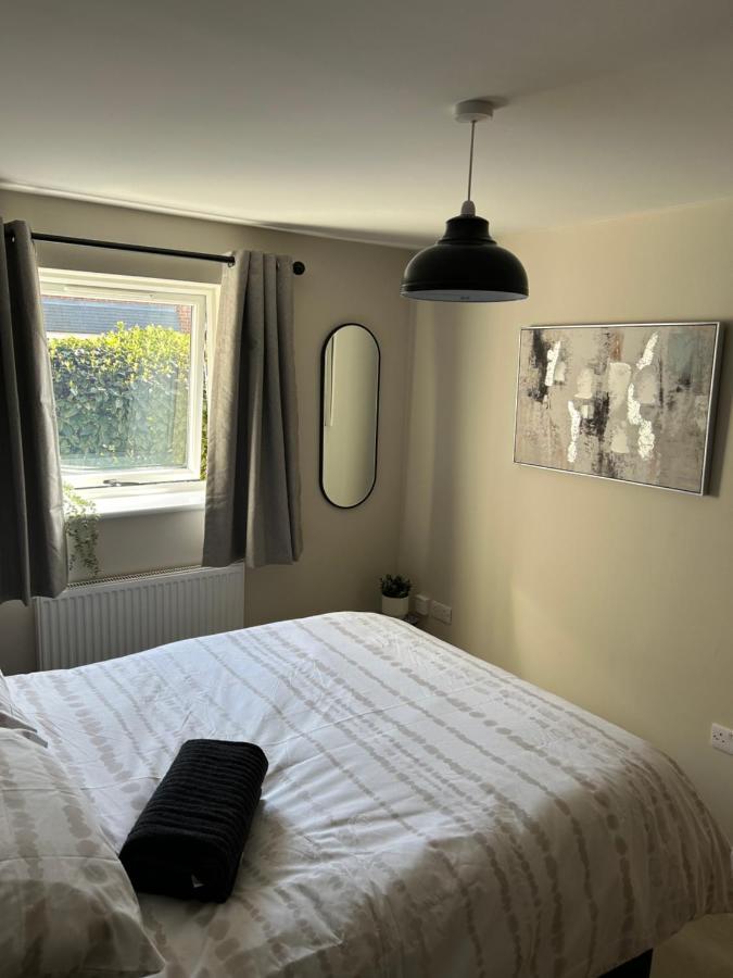 Chapel Court Apartments Cannock Ngoại thất bức ảnh
